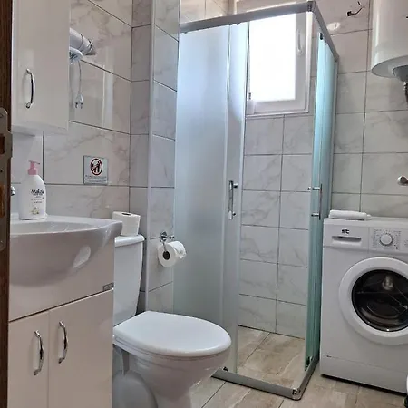 Lakeside Elesec Апартаменты Охрид