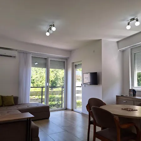 Lakeside Elesec Appartement