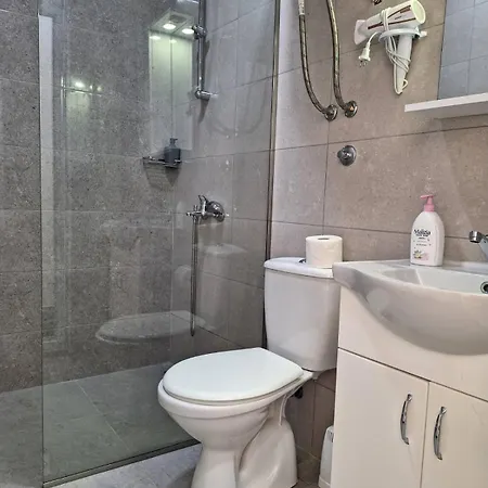 Lakeside Elesec Апартаменты