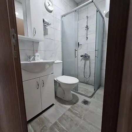 Lakeside Elesec Апартаменты